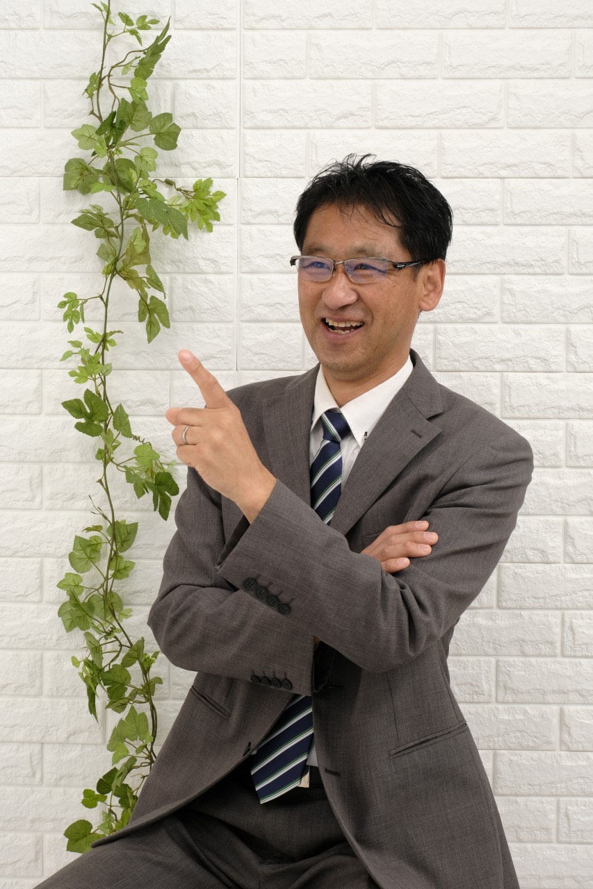 乾周二